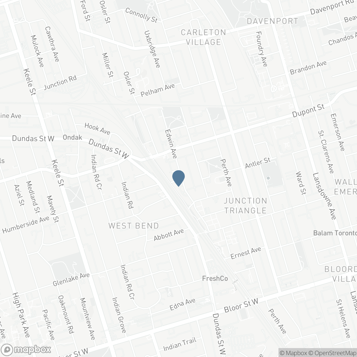 74 EDWIN AVENUE, Toronto, Ontario M6P 3Z6